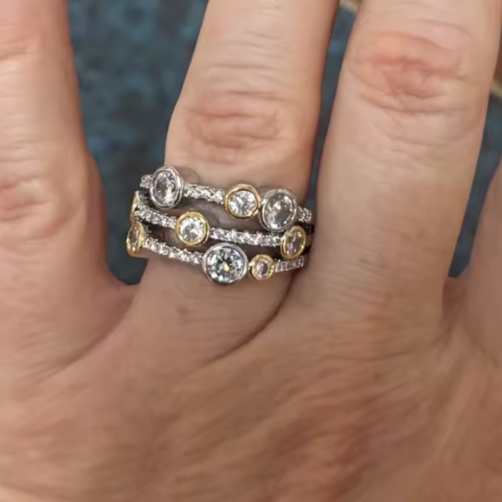 14k 3 Row Station Ring - Picture 3 of 13